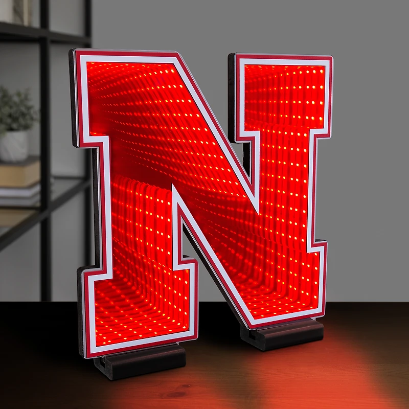 Lumière LED Infinity avec logo des Nebraska Huskers