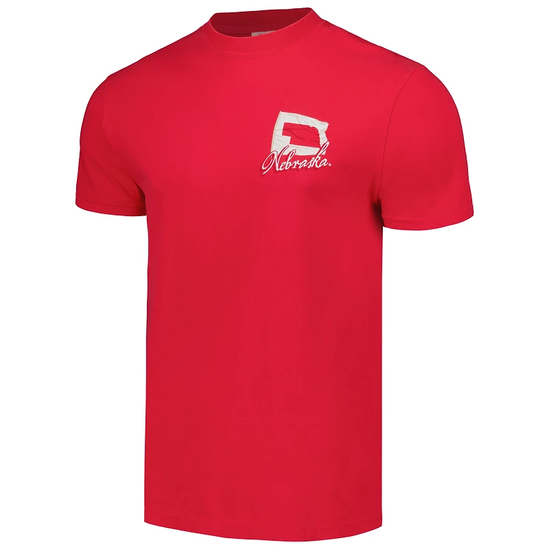 T-shirt unisexe Scarlet Nebraska Huskers Hyper Local Farming Flag Skyline