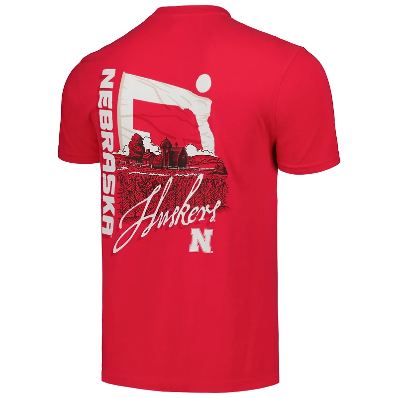 T-shirt unisexe Scarlet Nebraska Huskers Hyper Local Farming Flag Skyline