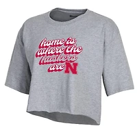 T-shirt court Boyfriend Champion Nebraska Huskers gris pour femme