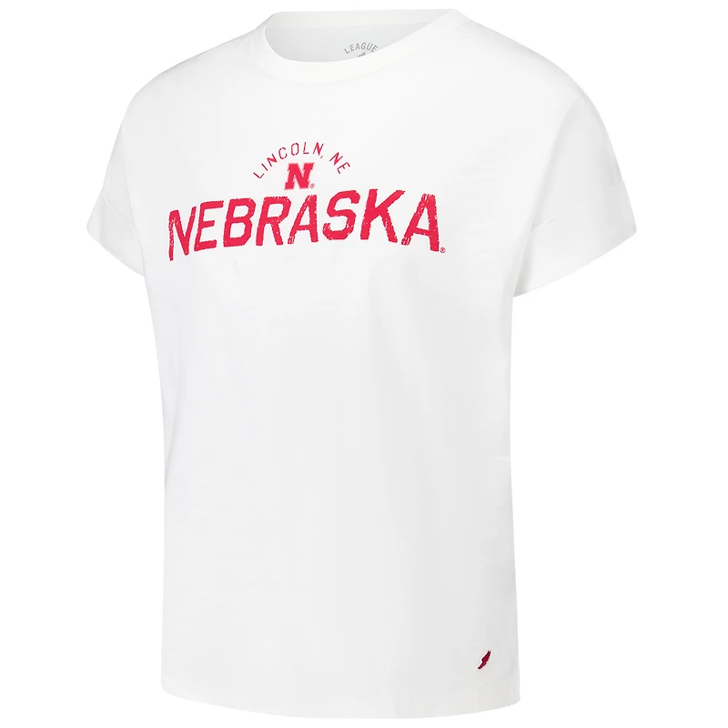 T-shirt blanc à revers roulés Nebraska Huskers pour femmes de la ligue universitaire