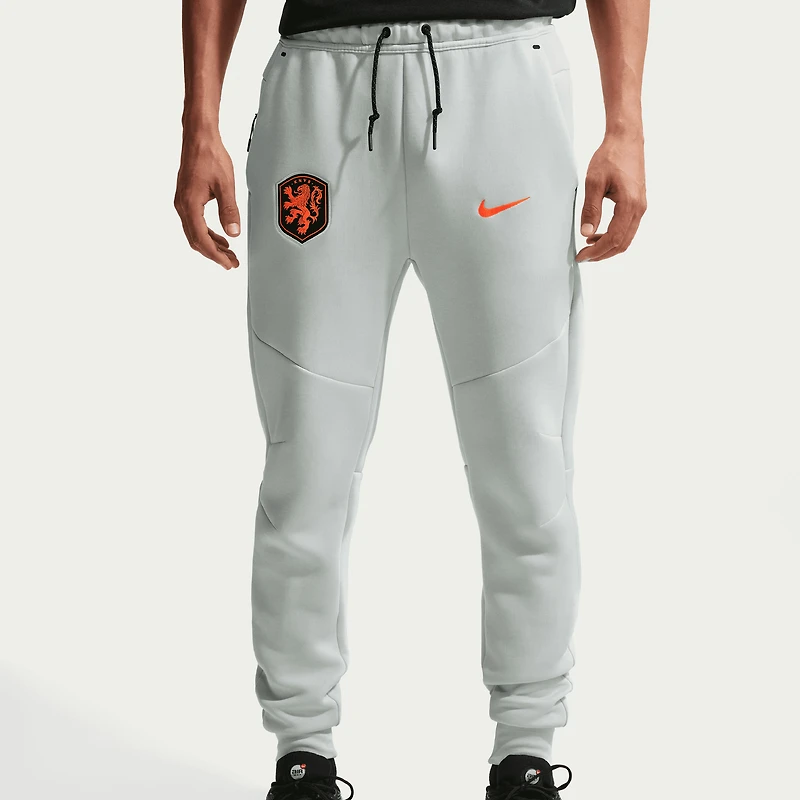 Men's Nike Gray Netherlands National Team Tech Fleece Joggers