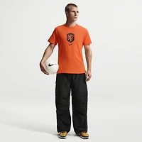 T-shirt Nike blanc pour homme avec l'écusson de l'équipe nationale des Pays-Bas
