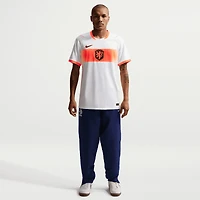 Maillot réplique Nike blanc pour homme de l'équipe nationale des Pays-Bas 2026, extérieur, modèle Stadium.
