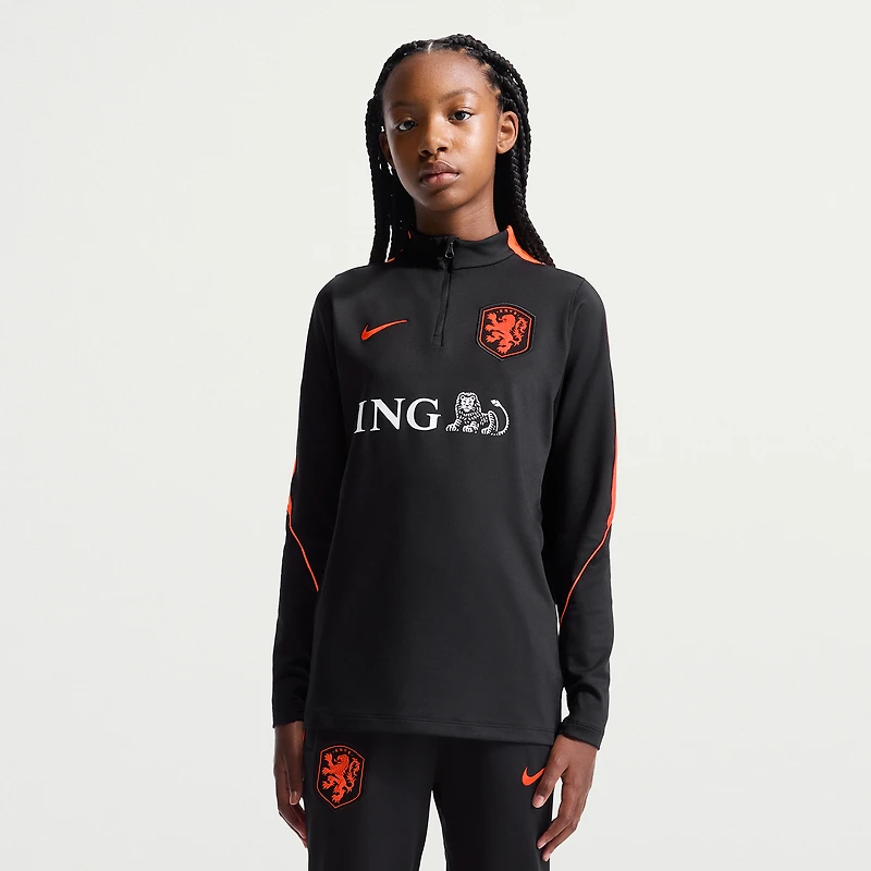 Haut d'entraînement à manches longues et fermeture éclair 1/4 Nike Strike Dri-FIT pour jeunes, équipe nationale des Pays-Bas 2026, noir