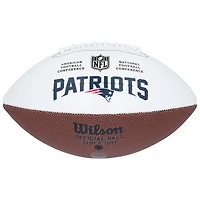 Ballon de football Wilson à panneau blanc autographié par Drake Maye, des New England Patriots