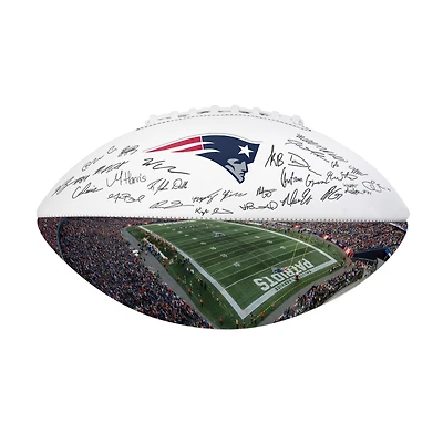 Ballon de football américain autographié Logo Brands New England Patriots 2025