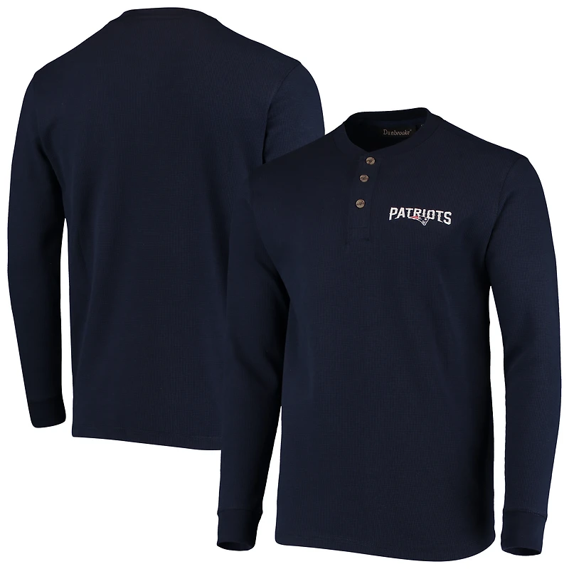 T-shirt à manches longues Dunbrooke Navy New England Patriots Logo Maverick Thermal Henley pour homme