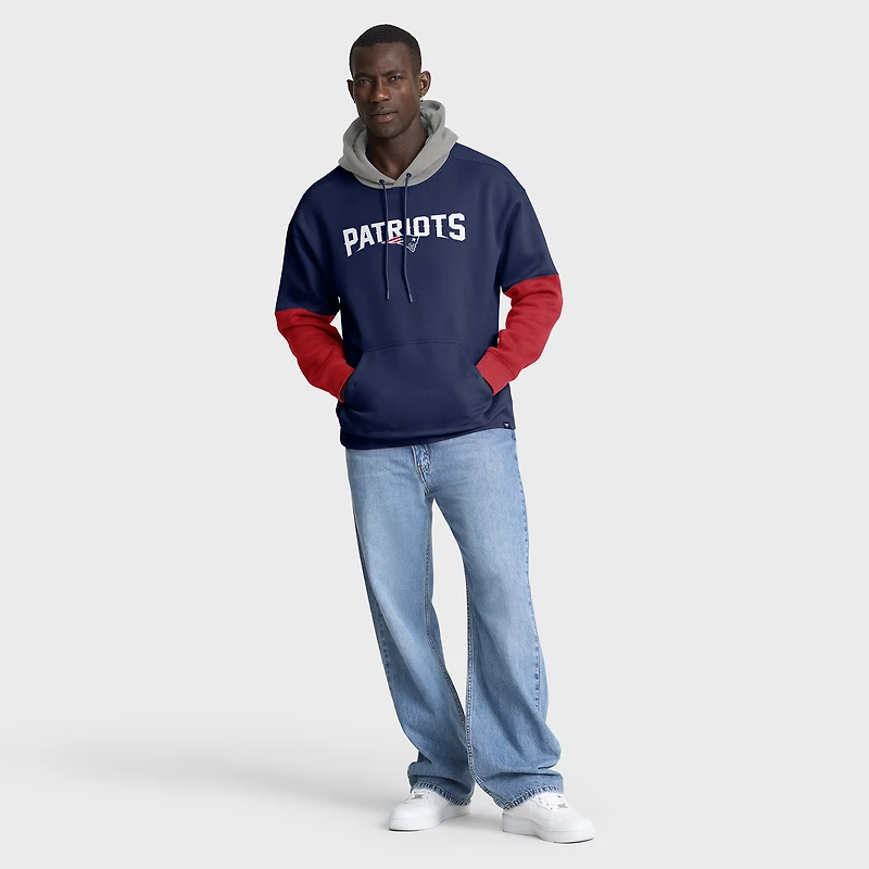 Sweat à capuche Fanatics bleu marine/rouge pour homme avec logo casque des New England Patriots