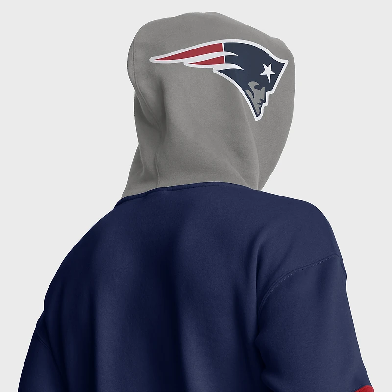 Sweat à capuche Fanatics bleu marine/rouge pour homme avec logo casque des New England Patriots