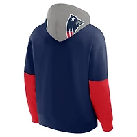 Sweat à capuche bleu marine Fanatics pour homme avec logo casque des New England Patriots