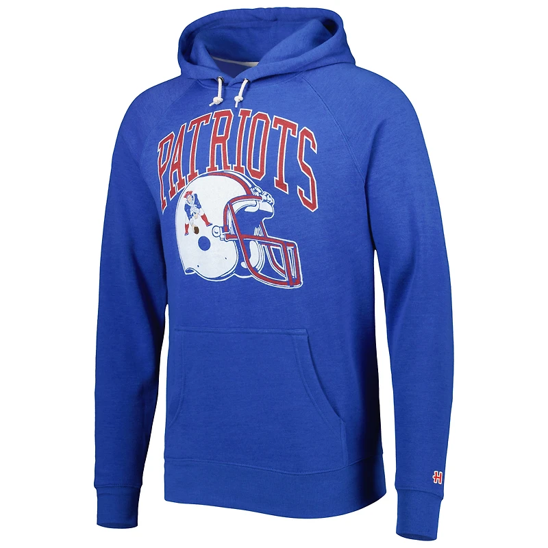 Homage Royal New England Patriots Retro Helmet Tri-Blend Raglan Sweat à capuche pour homme