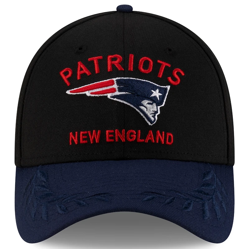 Men's New Era Black/Navy England Patriots 2025 NFL Draft 39THIRTY Flex Hat