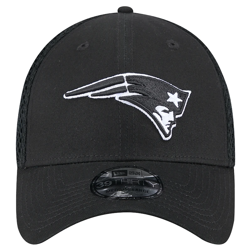 Men's New Era Black England Patriots 39THIRTY Flex Hat