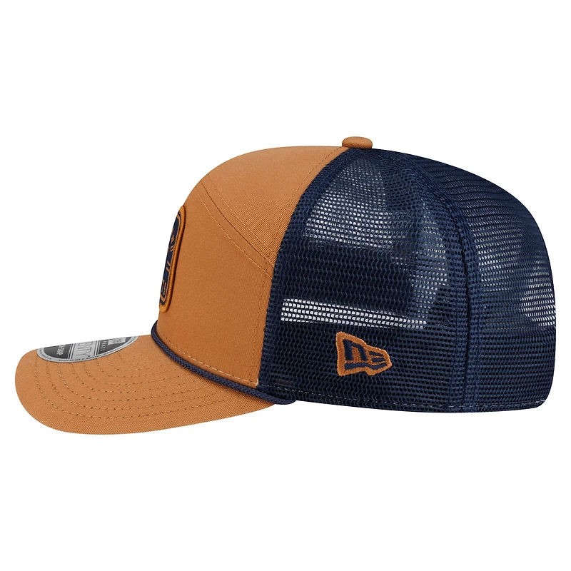 Casquette trucker ajustable New Era marron/marine New England Patriots pour homme, modèle 9SEVENTY, avec écusson de l'équipe.