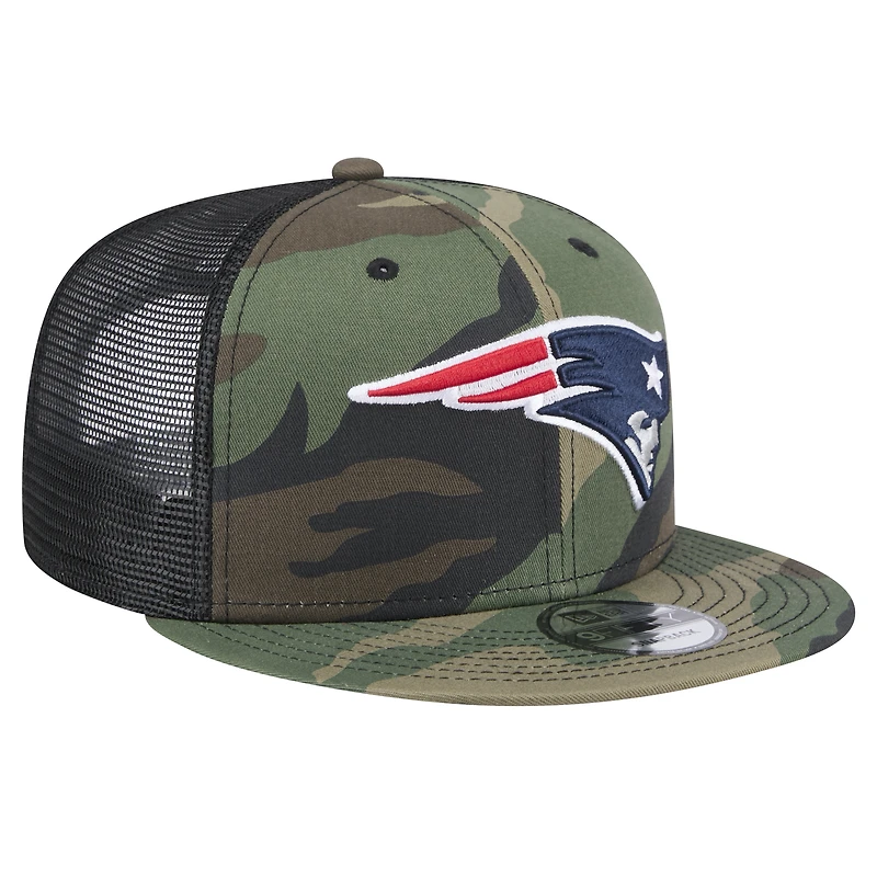 Casquette à visière à pression New Era Camo New England Patriots Main Trucker 9FIFTY pour homme