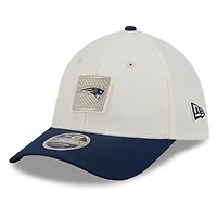 Men's New Era  Cream/Navy England Patriots 2026 NFL Training Camp 39THIRTY M-Crown Flex Hat