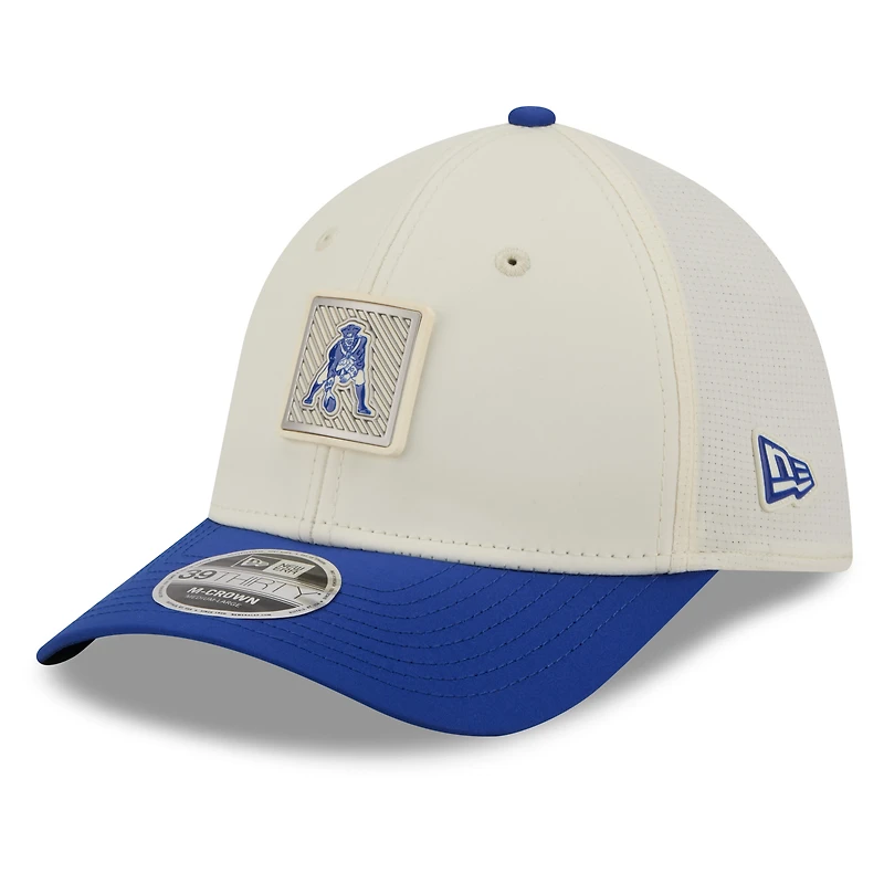 Men's New Era Cream/Royal England Patriots 2026 NFL Training Camp 39THIRTY Flex Hat