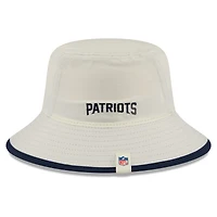 Bob de sport New Era crème pour homme, New England Patriots, camp d'entraînement NFL 2026