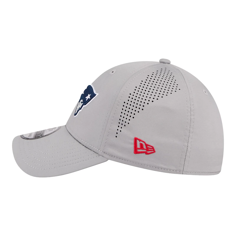 Men's New Era Gray England Patriots Perforated 39THIRTY Flex Hat
