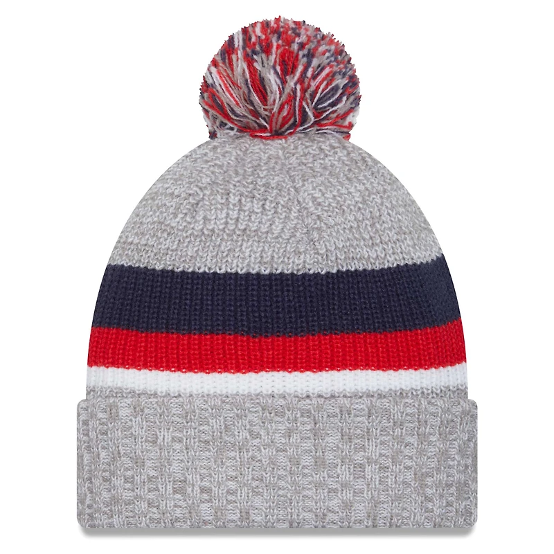 Bonnet en tricot à revers New Era Patriots de la Nouvelle-Angleterre pour hommes avec pompon gris chiné