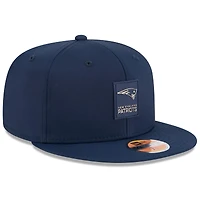 Casquette ajustée New Era 59FIFTY bleu marine England Patriots 2025 Sideline pour homme
