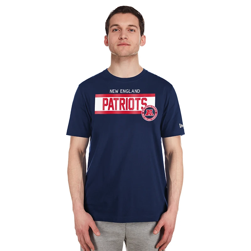 T-shirt à imprimé haute densité New Era bleu marine England Patriots 3rd Down pour homme