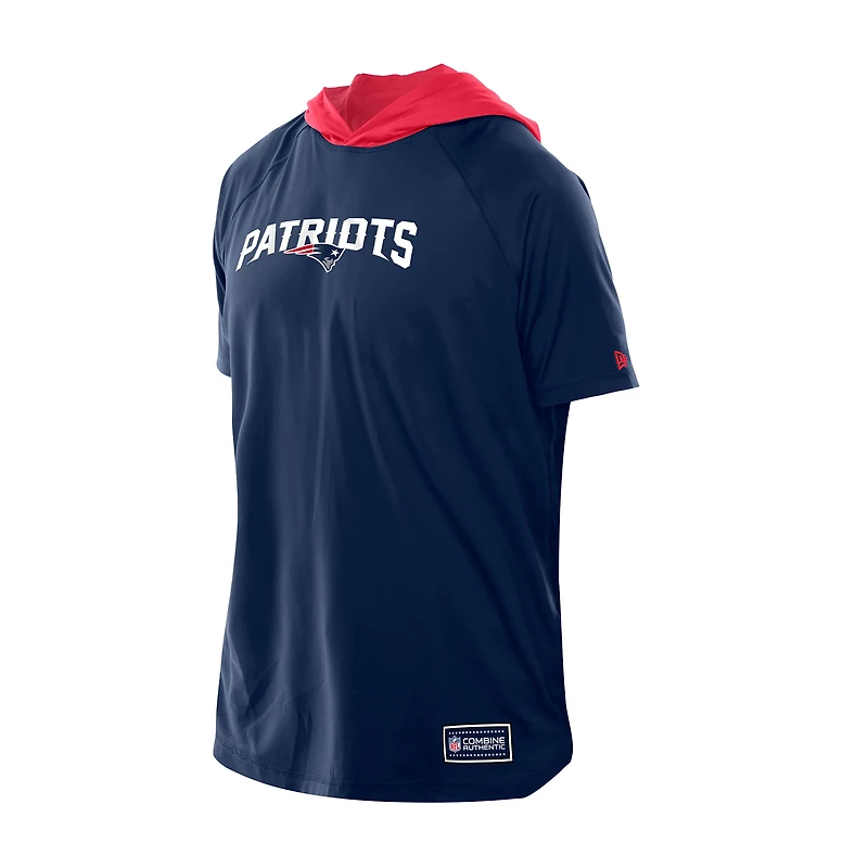 T-shirt à capuche et manches courtes raglan bleu marine New England Patriots Combine Authentic pour homme de Era