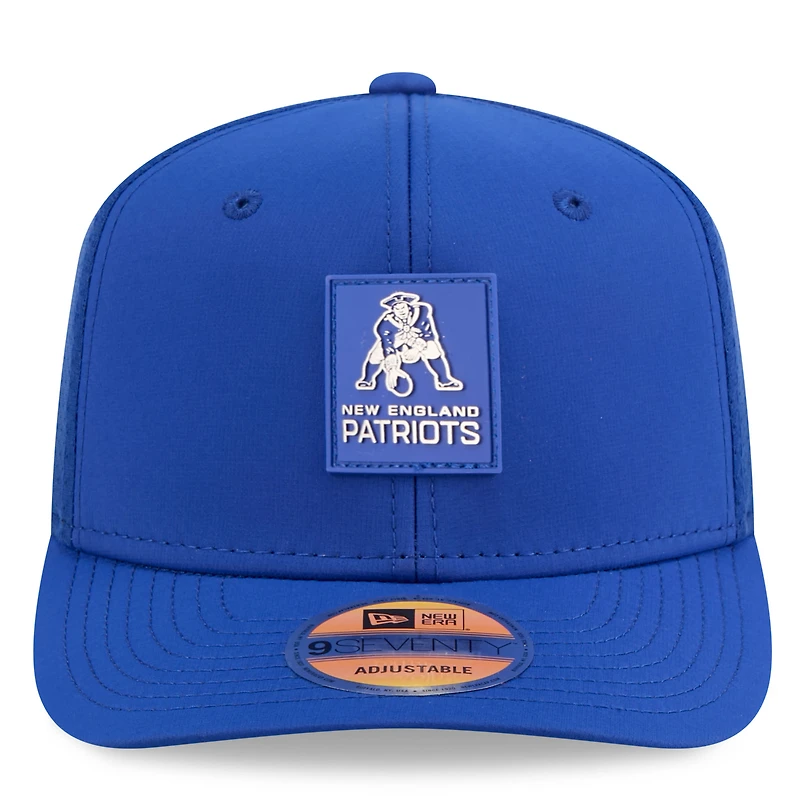 Men's New Era Royal New England Patriots 2025 Sideline Throwback 9SEVENTY Trucker Adjustable Hat
