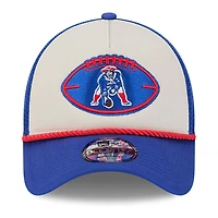 Casquette réglable de camionneur A-Frame New Era Stone/Royal New England Patriots 2024 NFL Sideline Historic 9FORTY pour hommes