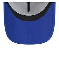 Casquette réglable de camionneur A-Frame New Era Stone/Royal New England Patriots 2024 NFL Sideline Historic 9FORTY pour hommes