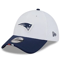 Casquette New Era 39THIRTY Flex blanche/bleu marine pour homme