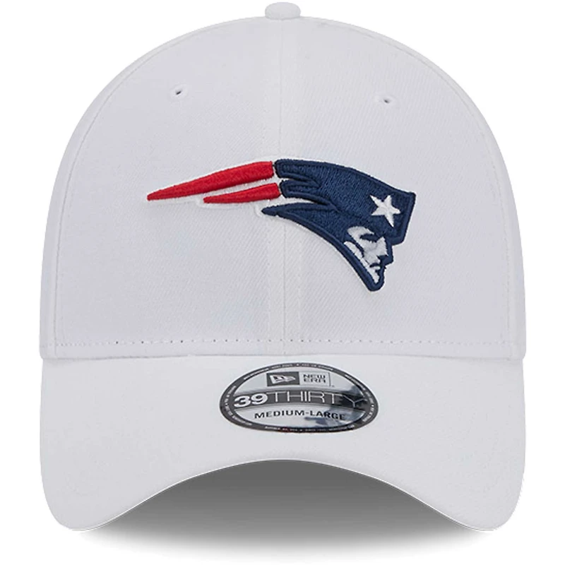 Casquette flexible principale 39THIRTY des New England Patriots Era pour hommes, blanche