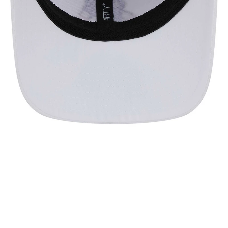 Men's New Era White England Patriots Throwback 39THIRTY Flex Hat