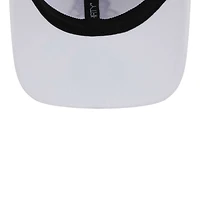 Men's New Era White England Patriots Throwback 39THIRTY Flex Hat