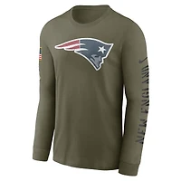 Nike New England Patriots 2022 Salute To Service - T-shirt à manches longues avec logo de l'équipe pour homme