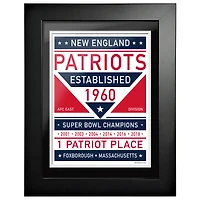 Patriots de la Nouvelle-Angleterre - Oeuvre d'art encadrée double ton de l'équipe 12'' x 16''