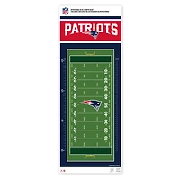 New England Patriots - Tableau de croissance des décalcomanies repositionnables sur le terrain de 24'' x 60''
