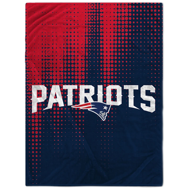Couverture polaire en flanelle à motif goutte d'eau des Patriots de la Nouvelle-Angleterre 60'' x 80''