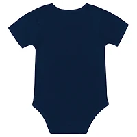 Newborn & Infant New England Patriots Dynamic Duo Bodysuit, Bib Knit Hat Set