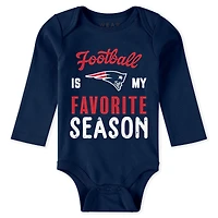 Newborn & Infant WEAR by Erin Andrews New England Patriots Three-Piece Turn Me Around Bodysuits Pant Set