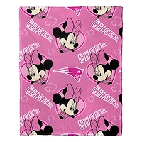 Ensemble oreiller et couvre-lit Minnie Hugger des New England Patriots Northwest x Disney