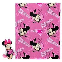 Ensemble oreiller et couvre-lit Minnie Hugger des New England Patriots Northwest x Disney