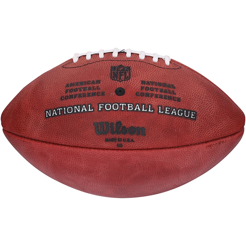 Ballon de football professionnel Wilson Duke autographié par Stefon Diggs des New England Patriots