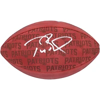 Ballon de football autographié Duke Showcase de Tom Brady par les New England Patriots