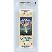 Billet autographié par Tom Brady, champion du Super Bowl XXXIX, avec les New England Patriots. Authentifié par Beckett Fanatics Witnessed (Auto 10) le 6 février 2005.