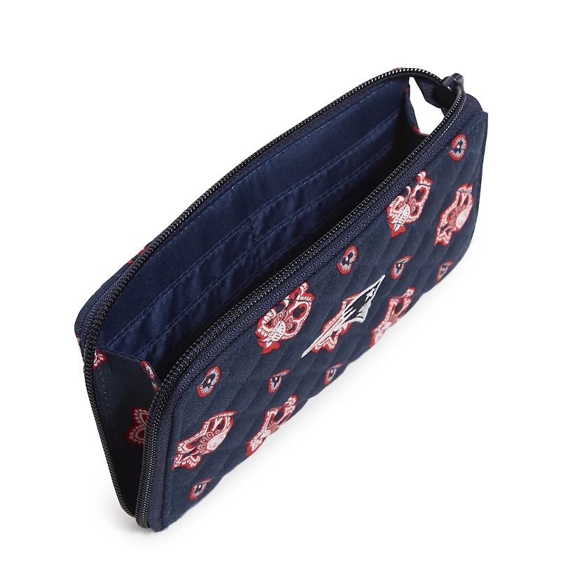 Bracelet Vera Bradley New England Patriots RFID à fermeture éclair sur le devant