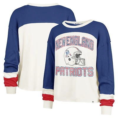 Haut court à manches longues raglan Double Header Curve New England Patriots '47 Cream pour femme