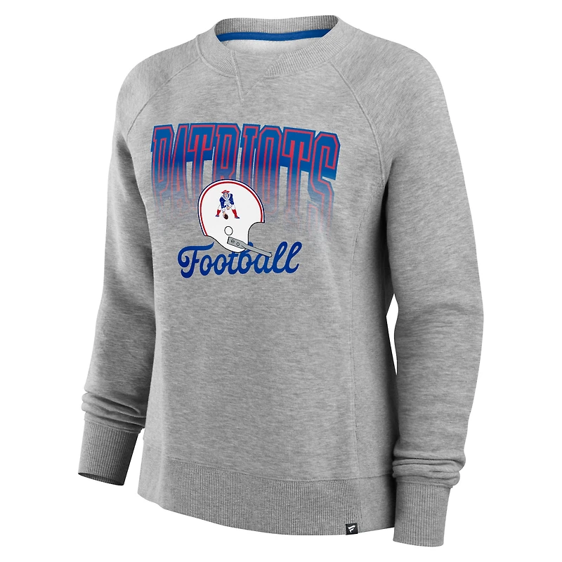 Sweat-shirt en polaire Hit Hard pour femme de la collection Fanatics Heather Grey des New England Patriots