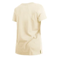 T-shirt New Era crème England Patriots Chrome Sideline pour femme